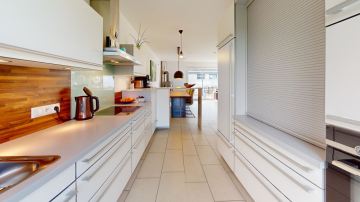 Wie neu! Doppelhaus in Lustenau - Moderne Küche ...