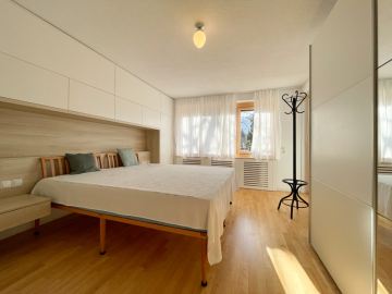 Neuer Preis! Toll sanierte 4,5-Zimmer-Wohnung im Oberdorf - Dornbirn - Helles Schlafzimmer